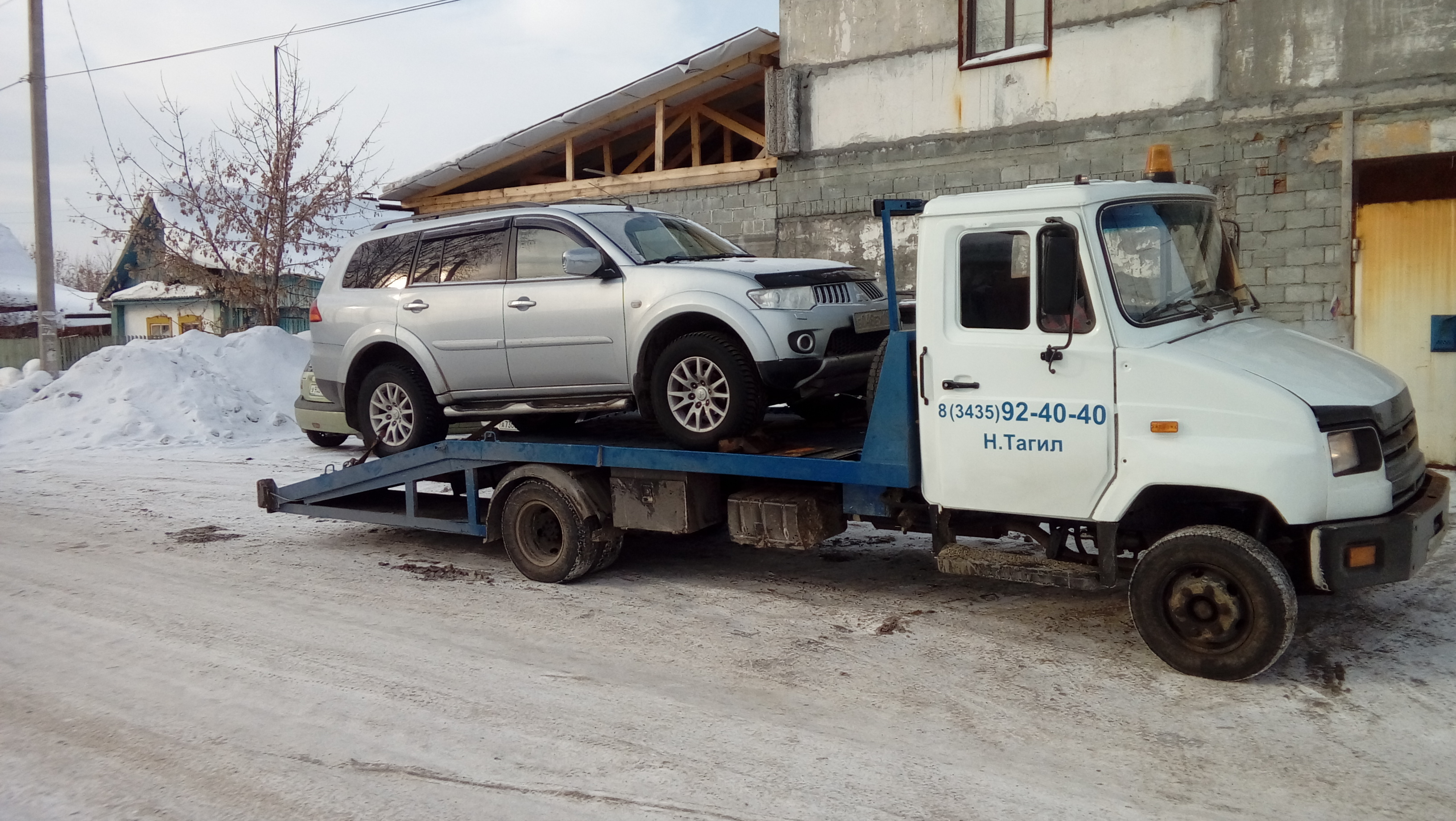 Эвакуатор нижний новгород. Автоэвакуатор Нижний Тагил. 3957d2 эвакуатор. Эвакуатор три десятки. Эвакуатор Нижний Тагил круглосуточно.